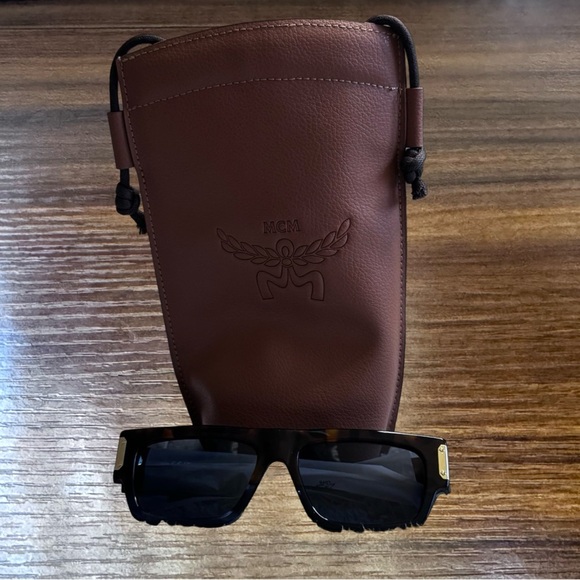 MCM Brown Tortoise Shell Men's Sunglasses NWT - Picture 7 of 7